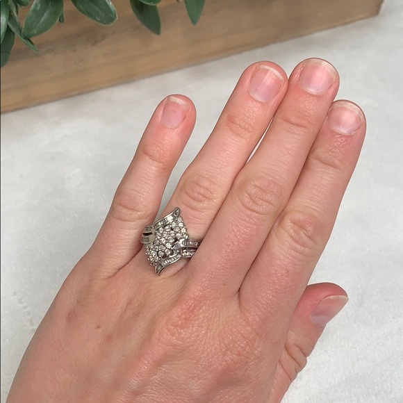 Diamond Ring - Picture 7 of 8